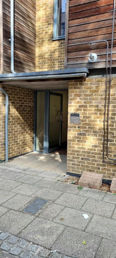 360 Serviced Accommodations - Colchester Marine Quay - 1 Double Bedroom Apartment Exterior photo