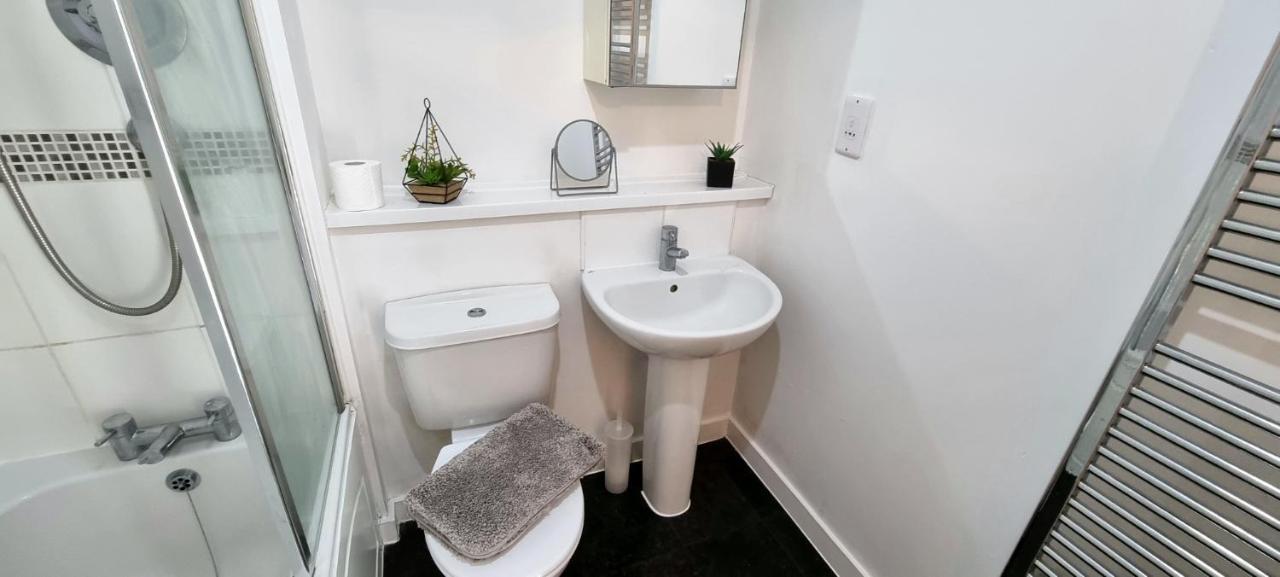 360 Serviced Accommodations - Colchester Marine Quay - 1 Double Bedroom Apartment Exterior photo